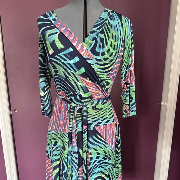Unique Geometric Pink and Green Faux Wrap Dress size small by Janette - Picture 1 of 3